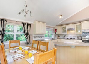 Unclassified image, 4 of 11, button