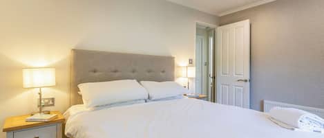 2 bedrooms