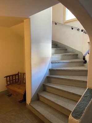 Interior - Bellavista Suite, directly on the cross-country ski slopes and 15 minutes from Sank Moritz (Bever)