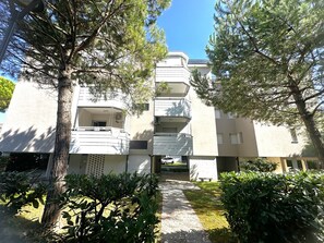 Exterior - Welcoming flat for four guests close to the beach (Bibione Pineda)