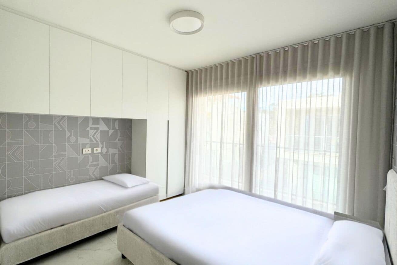 2 bedrooms