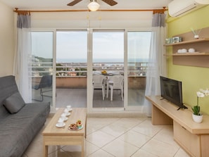 TV - Montemar II by Interhome (Peñiscola)