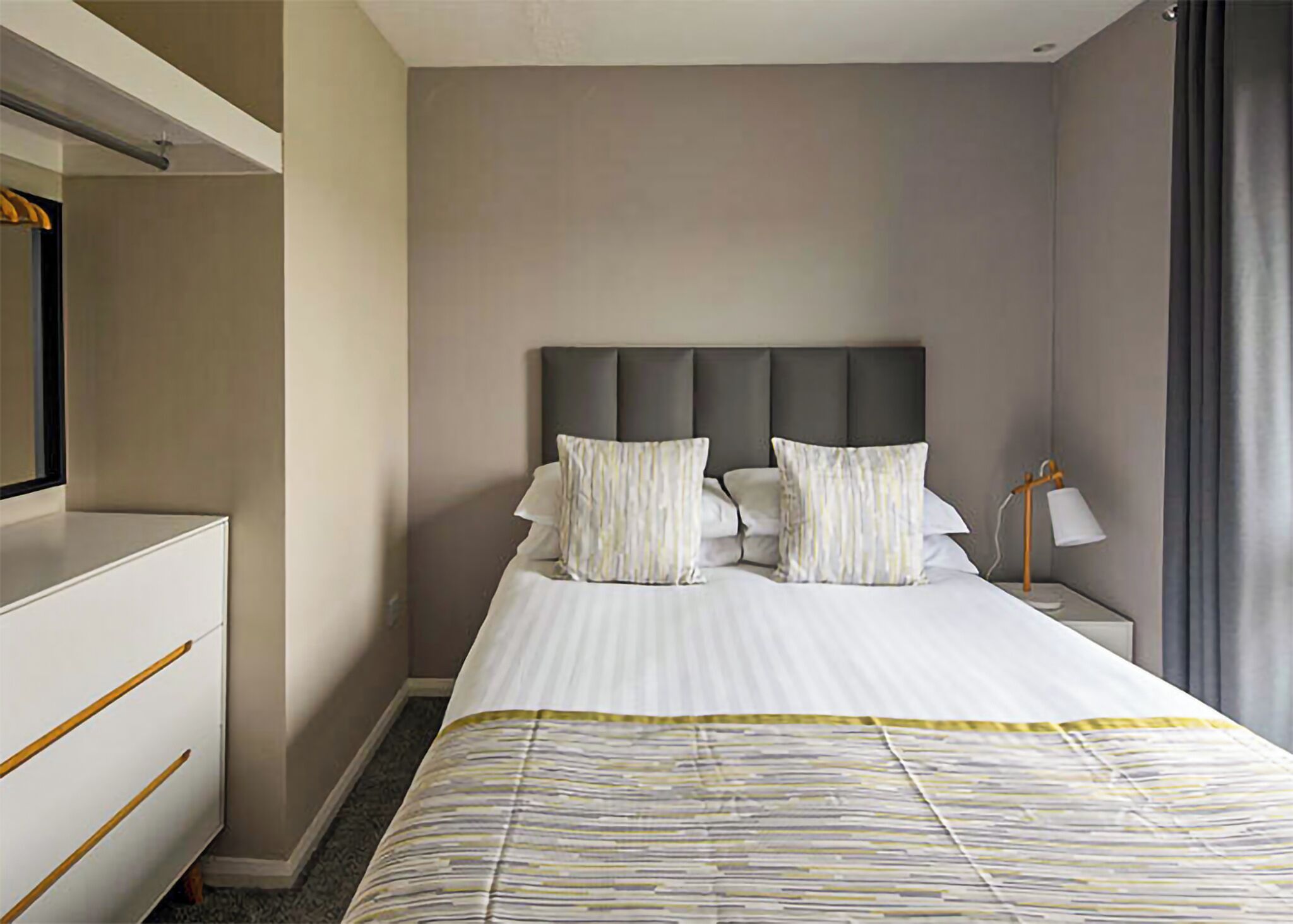 2 bedrooms