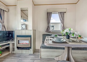 Interior - Bronze 3 Bedroom Caravan, Sleeps 8 (Clacton-on-Sea)