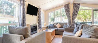 Superior Lodge with ensuite & decking