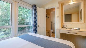 2 bedrooms