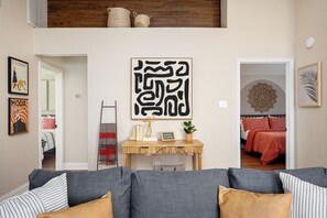 3 bedrooms, desk, iron/ironing board, free WiFi - 3BR Firepit Katy Home-Fast Wi-Fi,PrimeLocation-3LT (Katy)