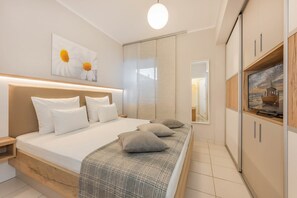 2 bedrooms, iron/ironing board, free WiFi, bed sheets - Südwind 13 - two bedrooms in a prime location, sauna, swimming pool and balcony (Zempin)