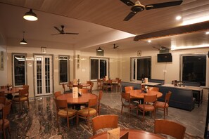 Dining - The Aravali Kumbhalgarh (Main Road, Kumbhalgarh, Qila Kumbhalgarh)