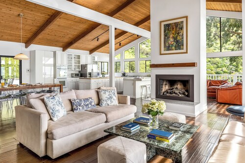 Oceanfront Retreat + Pool + Ocean Views | Pacific View Malibu by AvantStay