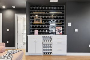 Interior - Modern East Austin Retrest + Movie Room + Outdoor Kitchen + Near Downtown (Austin)