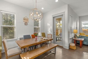Dining - Sleeps 16 | Mins to Miramar Beach + Community Pool | Sea Love by AvantStay (Miramar Beach)
