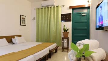 Deluxe Double Room, Balcony, City View | Free WiFi