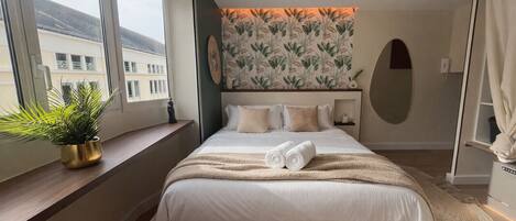 Fer et planche à repasser, Wi-Fi gratuit, draps fournis