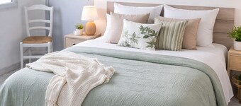 A stay cradled by the sea