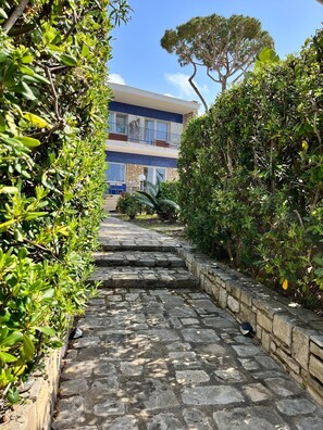 Jardines del alojamiento