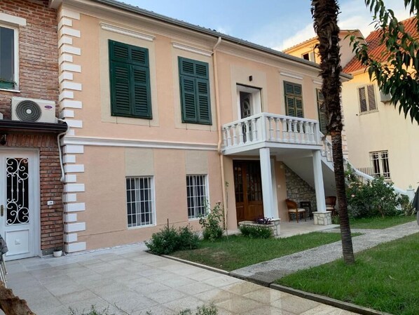 Exterior - Vintage  (Shkoder)