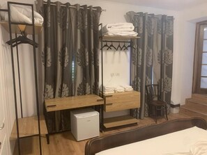 Superior Triple Room - Vintage  (Shkoder)
