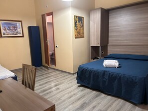 Standard-Doppel- oder -Zweibettzimmer | Kostenloses WLAN