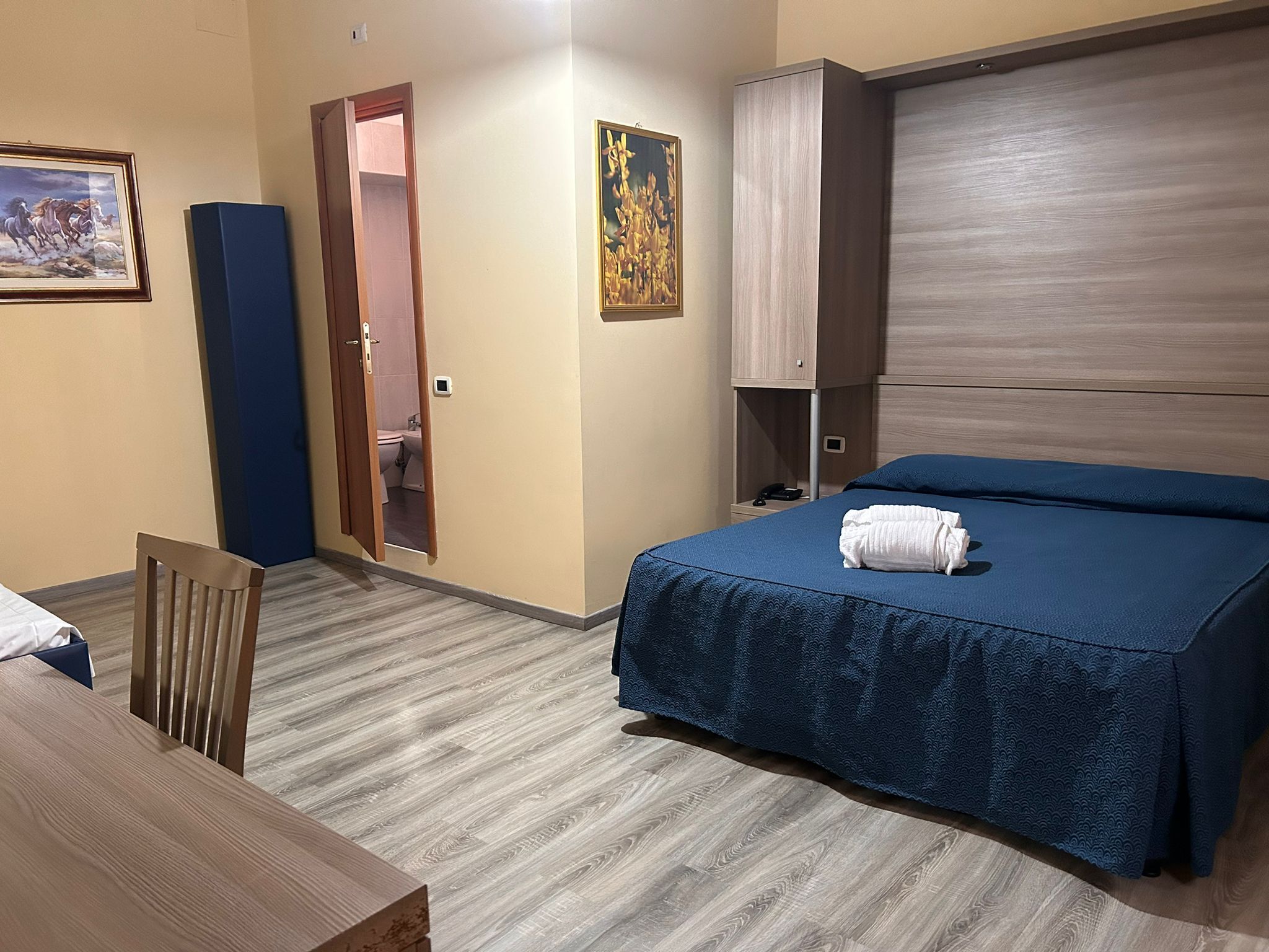 Standard-Doppel- oder -Zweibettzimmer | Kostenloses WLAN