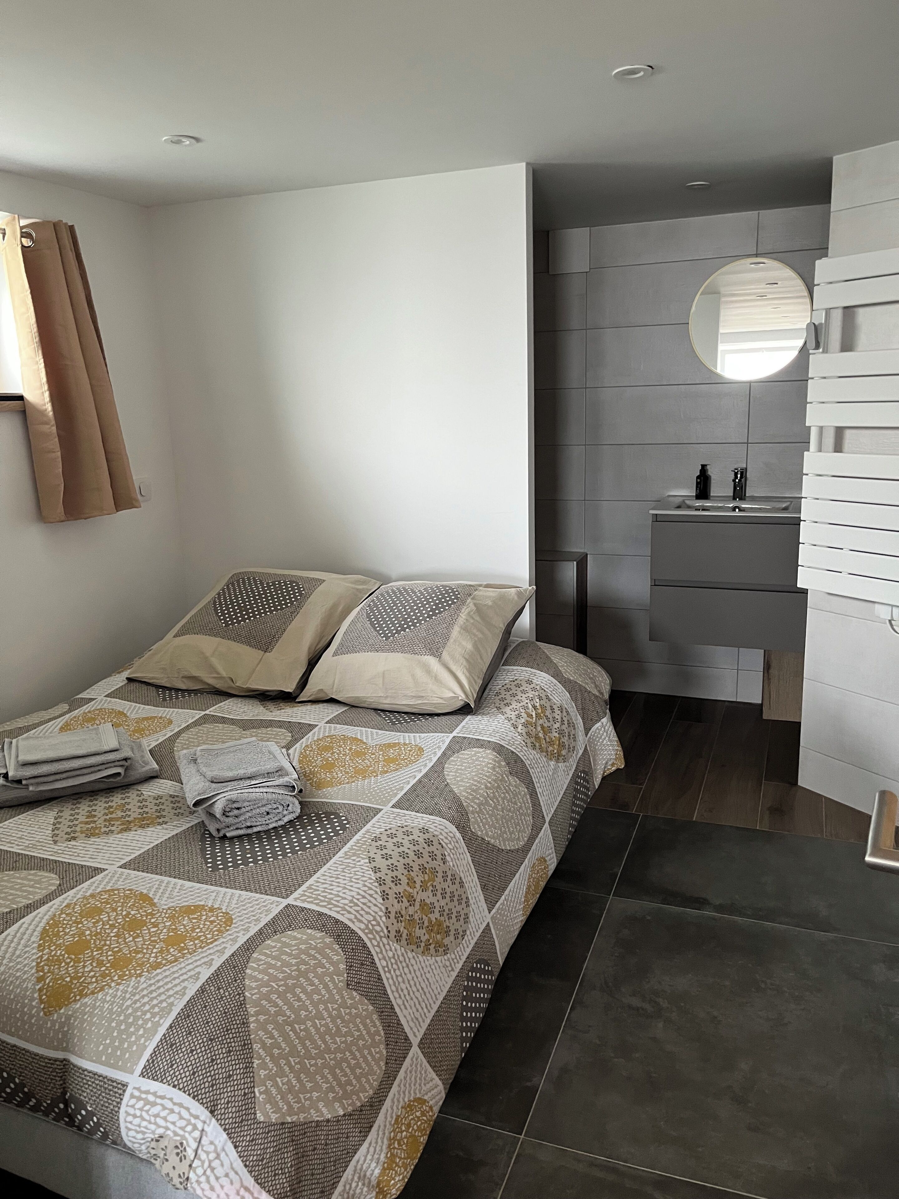 1 chambre, Wi-Fi gratuit, draps fournis