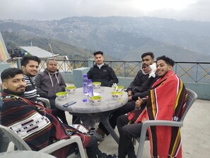 Standard Apartment, Hill View | Outdoor dining - Roofscape Homestay (Darjeeling)