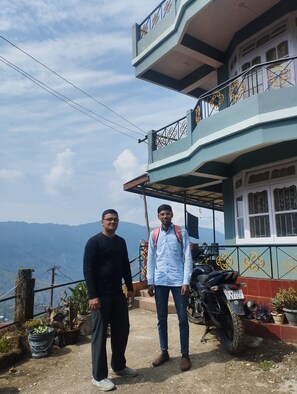 Standard Apartment, Hill View | Exterior detail - Roofscape Homestay (Darjeeling)