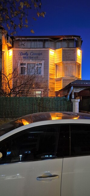 Parcheggio non assistito gratuito