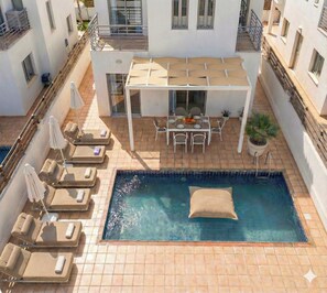 Pool - 4 bedroom villa by Fig tree bay beach (Protaras)