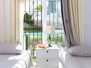 2 bedrooms, desk, Internet - Valparaiso by Interhome (Nerja)