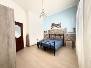 2 bedrooms, iron/ironing board, bed sheets - Three-room apartment Conchiglia (Torre San Giovanni)