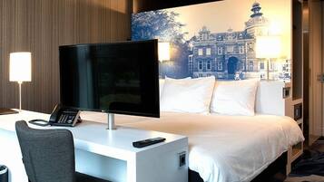 Een strijkplank/strijkijzer, gratis wifi, beddengoed