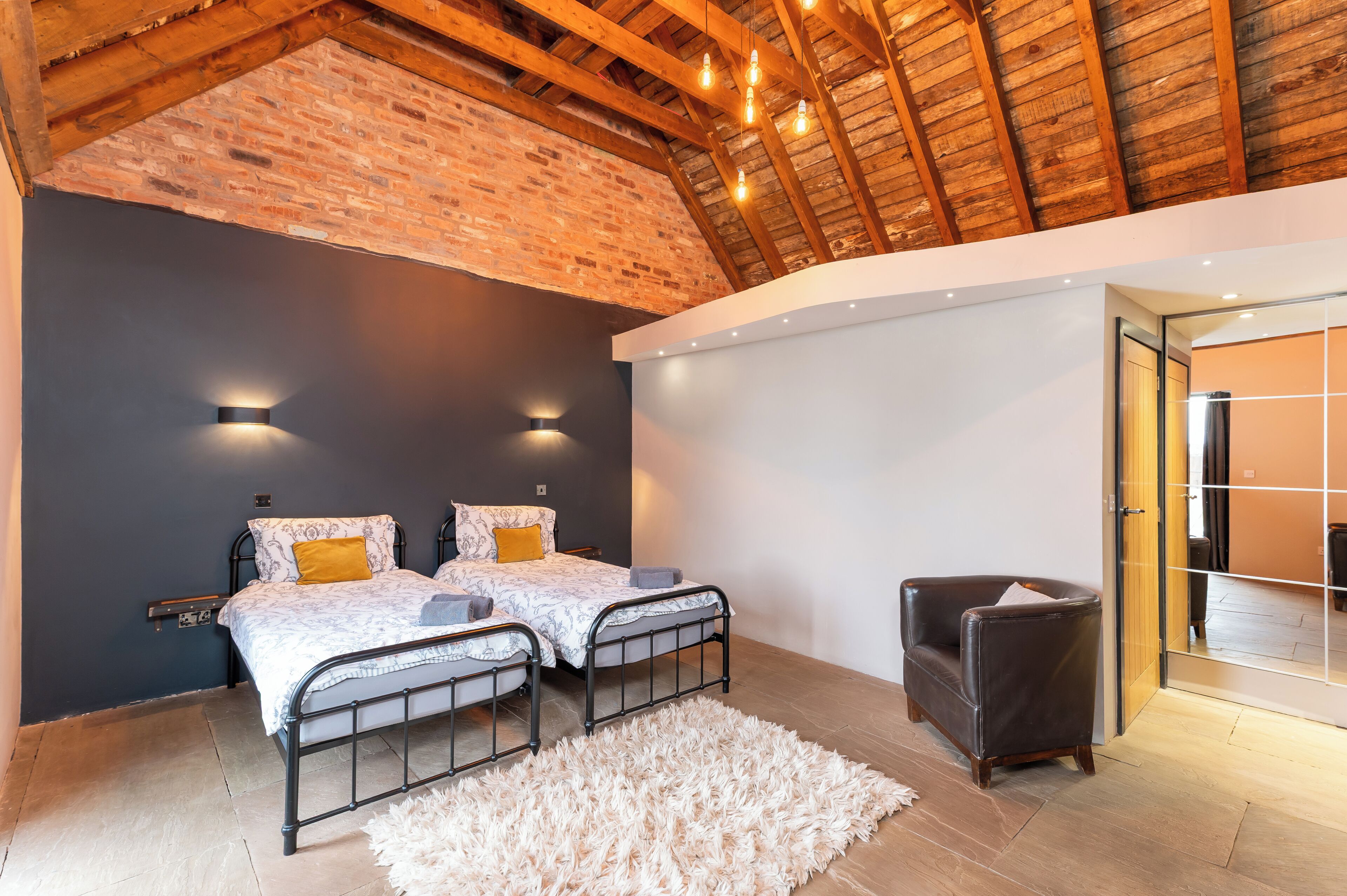 Superior Twin Room, Courtyard View | Desk, laptop workspace, blackout drapes, iron/ironing board