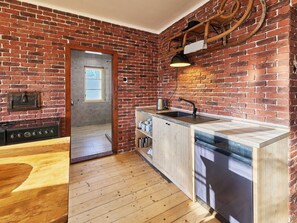 Microwave, oven, dishwasher