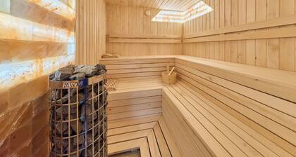 Stunning private villa for 17 guests with WIFI, TV and pets allowed