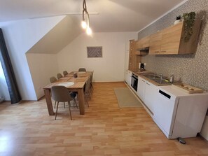 Private kitchen - Family apartment | self check-in, close to ski resorts (Stixenstein)