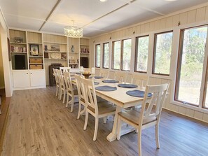 Dining - Sandstorm-New for 2026, Pet Friendly Home with Great Outdoor Space (Pawleys Island)