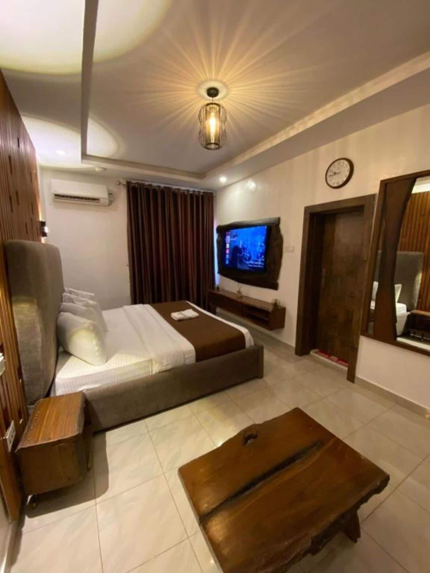 Frette Italian sheets, premium bedding, down duvets, memory-foam beds