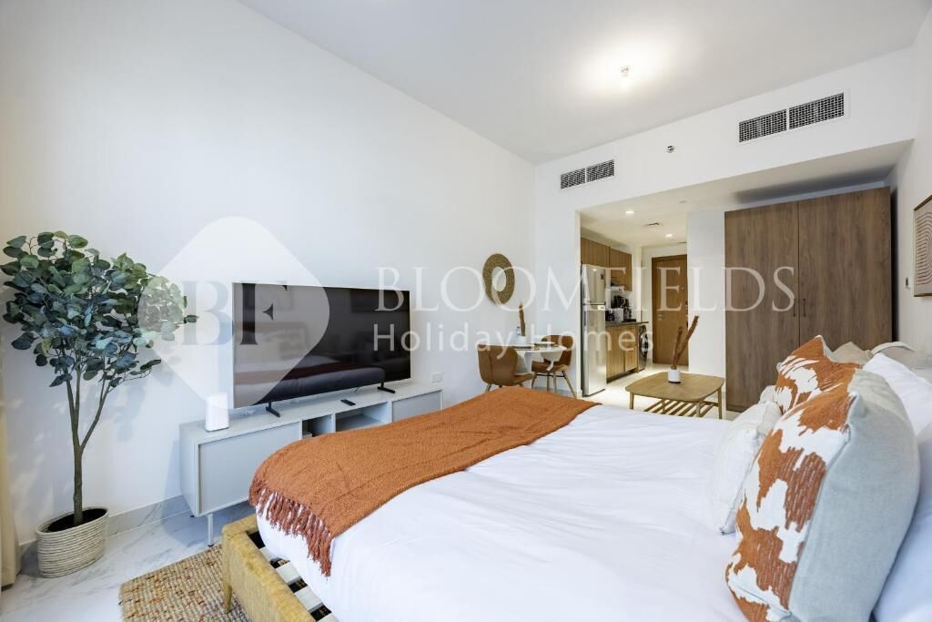 Iron/ironing board, free WiFi