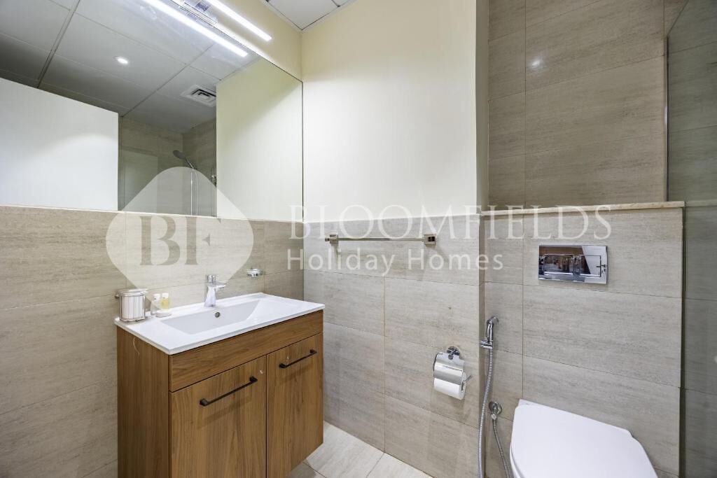 Apartment, Balcony | Bathroom