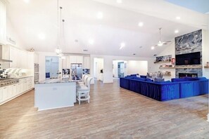 Interior - The Kobe @ Klondike Heights by The REZORT Group (Conyers)