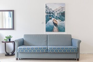 Basic Room | Living area - Comfy Room Long Stay Near Belvedere (Vienna)