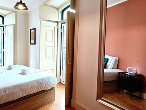 House - S o Bento Tramview Residence (Lisbon)