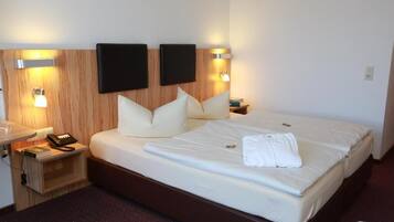 In-room safe, desk, iron/ironing board, free WiFi