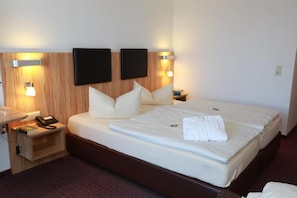 In-room safe, desk, iron/ironing board, free WiFi