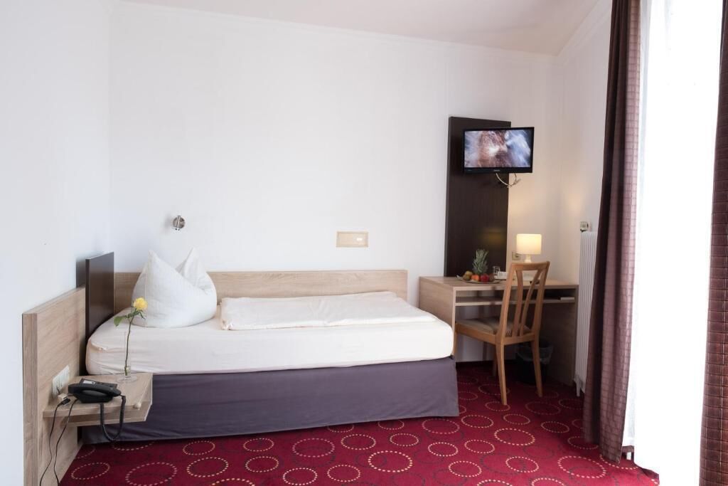 Habitación individual | Caja fuerte, escritorio, tabla de planchar con plancha y wifi gratis