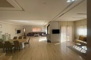 Interior - Villa Eden - Elegance, comfort & serenity for the whole family (Douar Moulay Abbas)