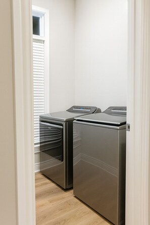 Interior - Lake House @ Drake Landing by The REZORT Group (Jonesboro)