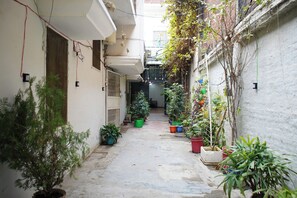 Exterior detail - Hotel RV Palace (Gorakhpur)