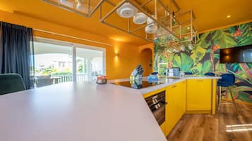Apartment | 3 bedrooms, Internet